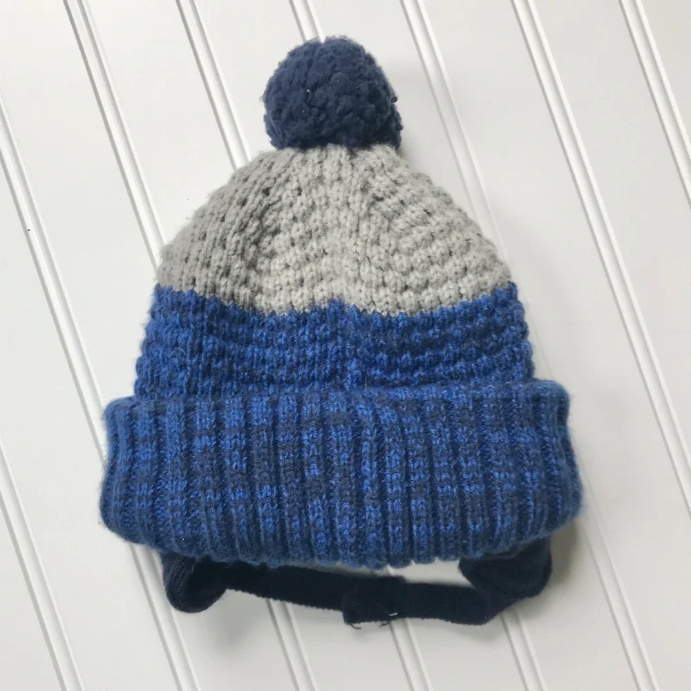 Raccoon winter knit hat